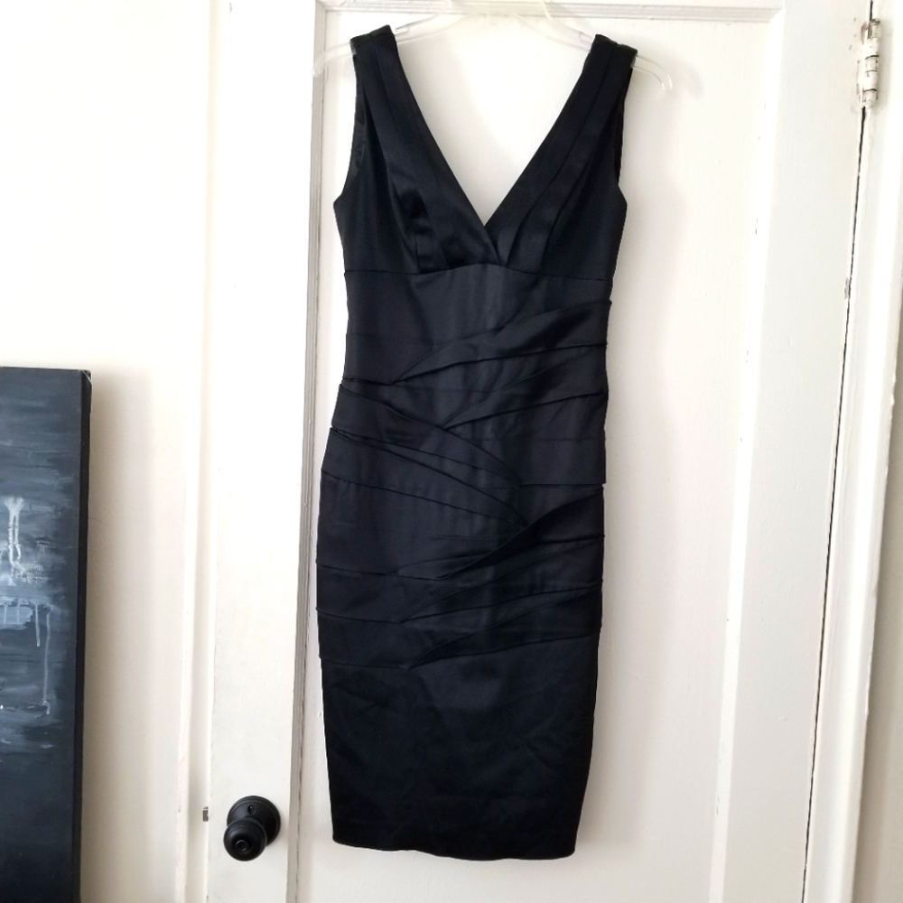 Little satin black dress